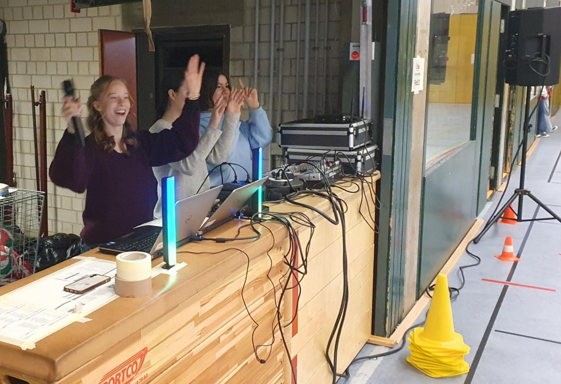 2025 svtur56 003 xxx